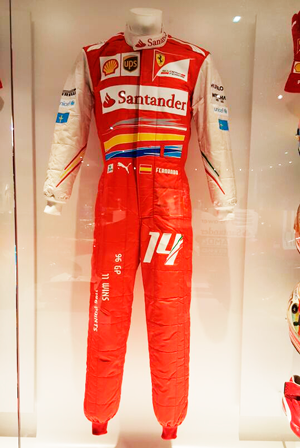 El mono con el que Fernando Alonso se despidió de la escudería Ferrari.