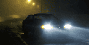 ¿Se puede conducir con luces antiniebla en ciudad? ¿Me pueden multar si las utilizo en zona urbana?