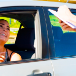 Las leyes más absurdas para conductores… ¡y que aún están vigentes!
