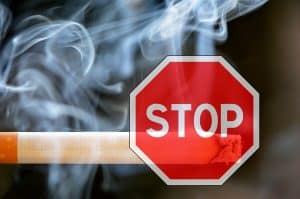 Razones para no fumar en coche